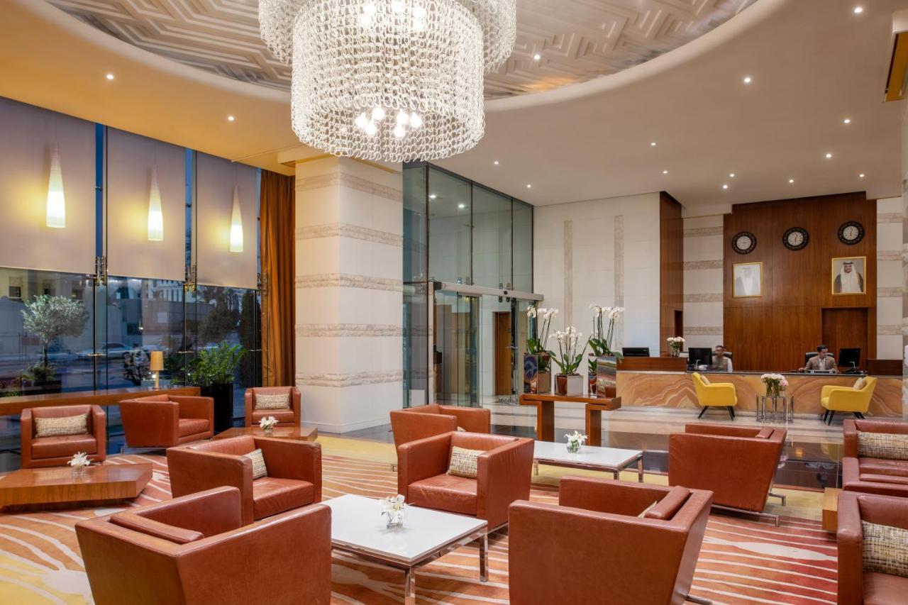 Fraser Suites Doha Exterior photo Lobby