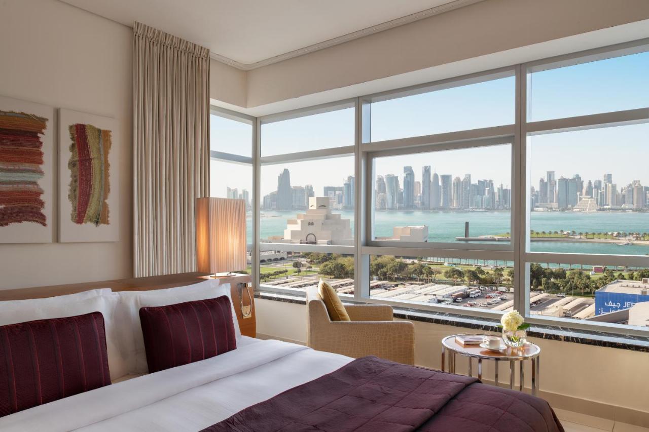 Fraser Suites Doha Exterior photo A room at the hotel