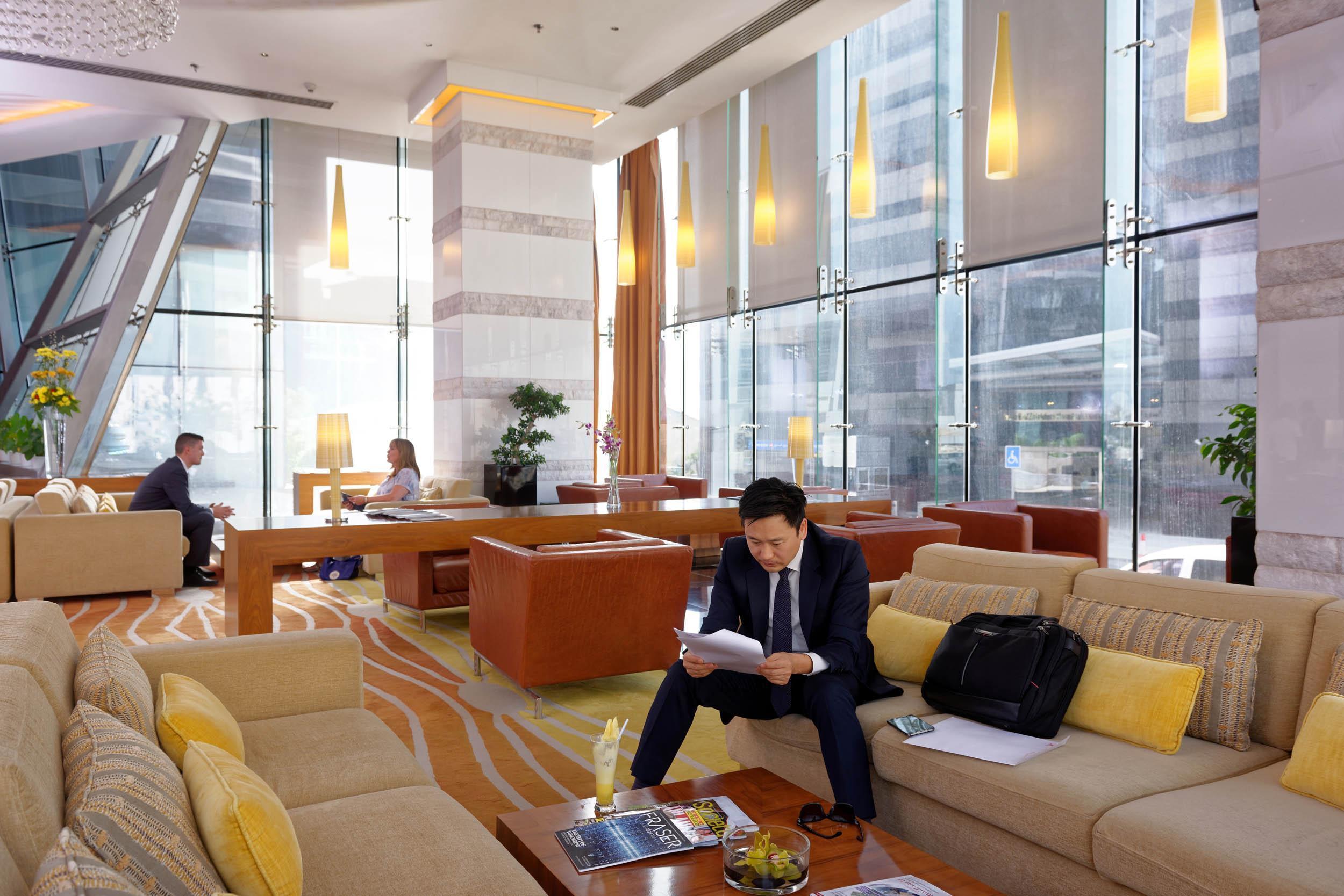 Fraser Suites Doha Exterior photo The lobby of the hotel
